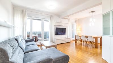 Zagreb, Darwinova, hermoso apartamento de tres habitaciones con 2 garajes, 134 m²