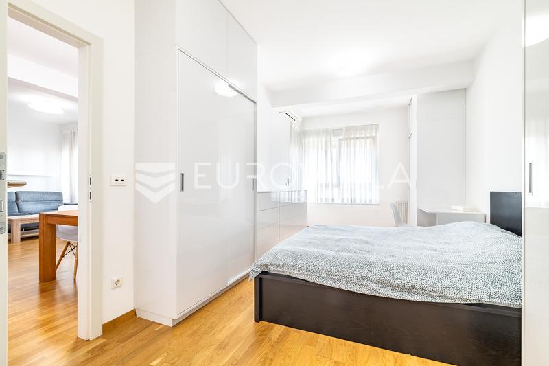 Zagreb, Darwinova, bel appartement de trois pièces avec 2 garages, 134 m² - 5