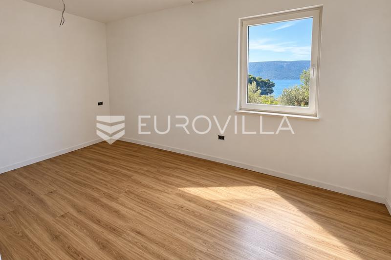 Cres, Melin, dvosoban stan 70 m² s okućnicom, 100 m od mora - 3