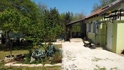 Istra, Barbariga, samostojeća kuća za odmor na mirnoj lokaciji