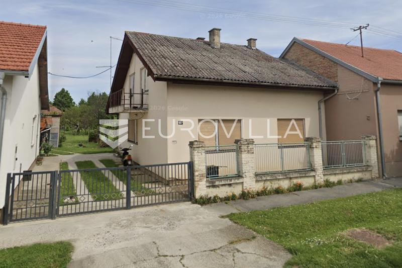 Beli Manastir, bymidte, familiehus i den sidste fase af renoveringen, 160 m² - 1