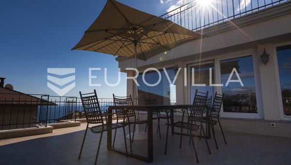 Opatija, luxuslakás 205,88 m² kilátással, terasszal és kerttel