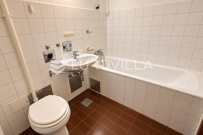 Rijeka, klassiek driekamerappartement, 63 m², uitzicht op zee en Ucka - 11