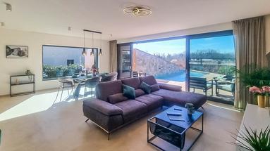 Istra, Novigrad, moderni 136m2:n villa merinäköalalla
