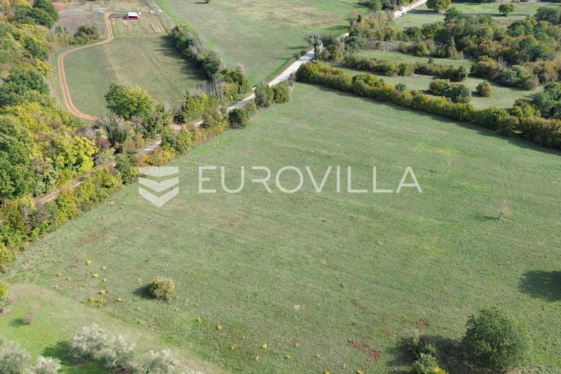 Marcana, Krnica, przestronna działka wzdłuż głównej drogi - 2