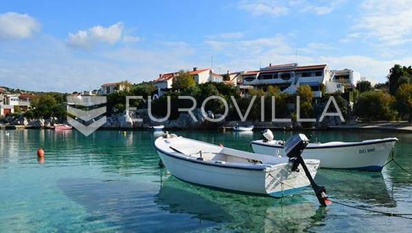 Rogoznica, Kanica, kuća za prodaju u blizini mora