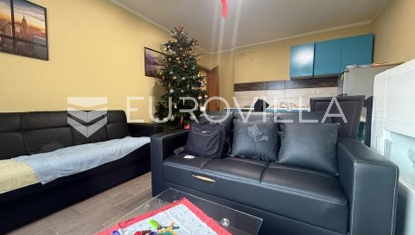 Matulji, Jurdani, apartamento de dos dormitorios renovado, 39 m²