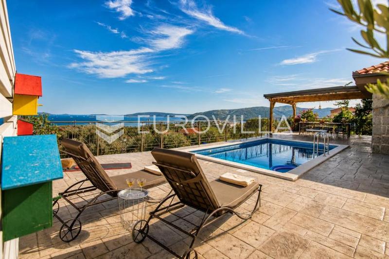 Zona Trogir, villa in pietra con piscina e giardino mediterraneo - 3