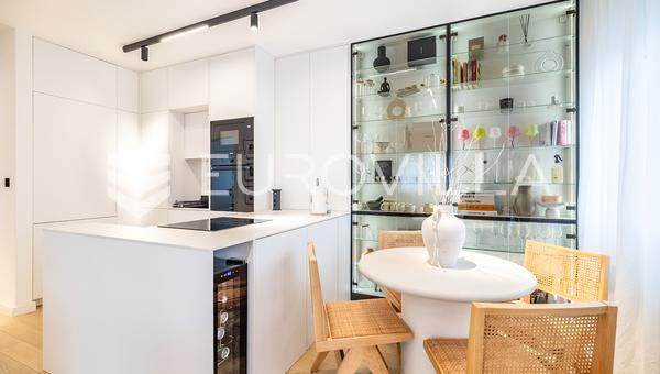 Zagreb, Novi Zagreb, prekrasan trosoban stan 62 m², parking, spremište