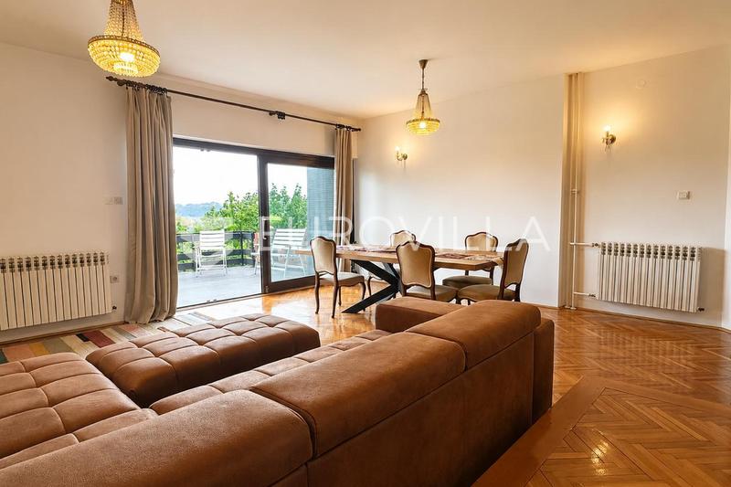 Samobor, centrum, przestronny dom o powierzchni 202 m² z panoramicznym widokiem i ogrodem - 1