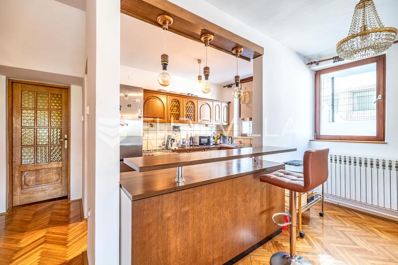 Samobor, centrum, rummeligt hus på 202 m² med panoramaudsigt og have - 4