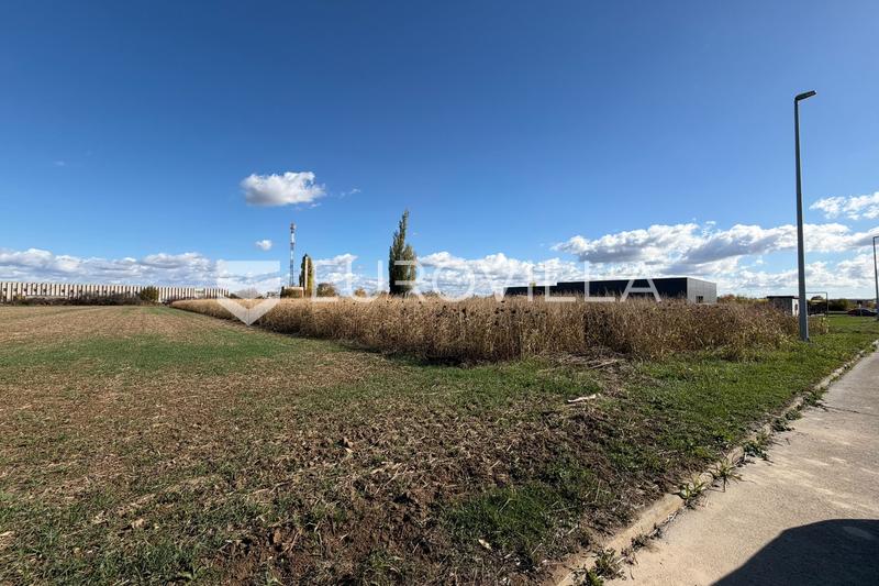 Dakovo, Industrizone - Byggegrund på 5.913 m² - 4