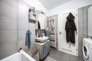 Zagreb, Zapruđe, modern two-room apartment with a balcony, storage unit, and garage parking space - 9