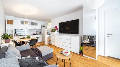 Zagreb, Zaprude, moderne toværelses lejlighed med balkon, opbevaringsrum og garageparkeringsplads