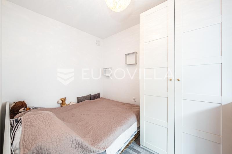 Zagreb, Zapruđe, modern two-room apartment with a balcony, storage unit, and garage parking space - 7
