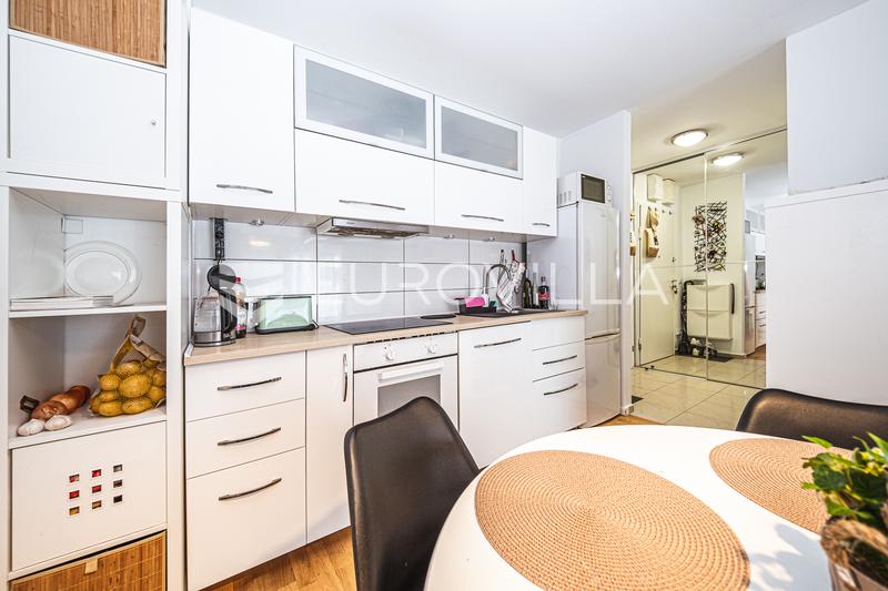 Zagreb, Zapruđe, modern two-room apartment with a balcony, storage unit, and garage parking space - 5