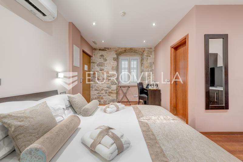 Split, şehir merkezi, köklü bir işletmeye sahip özel 4 yıldızlı Heritage otel - 11