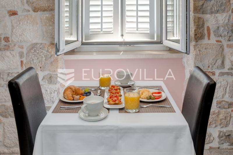 Split, şehir merkezi, köklü bir işletmeye sahip özel 4 yıldızlı Heritage otel - 7