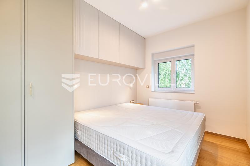 Zagreb, Lašćina, ekskluzivan četverosoban stan s balkonom od 130 m², garažno parkirno mjesto - 10