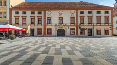 Varasd, Centrum, lakás 110 m², kiváló elhelyezkedés