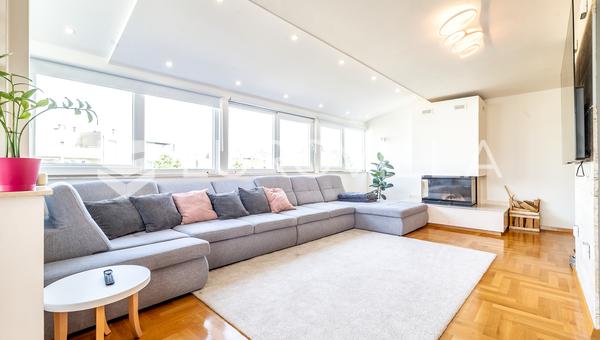 Zagreb, Veliko polje, prekrasan četverosoban penthouse 134 m²