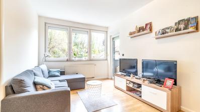 Zagreb, Šestinski dol, trosoban stan s garažom površine 70,25 m²