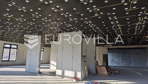 Novi Zagreb, Remetinec Arena, unfinished business space in a new building, 377 m²