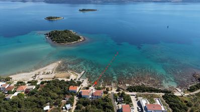 Peljesac, Sreser, talo, ensimmäinen rivi merelle