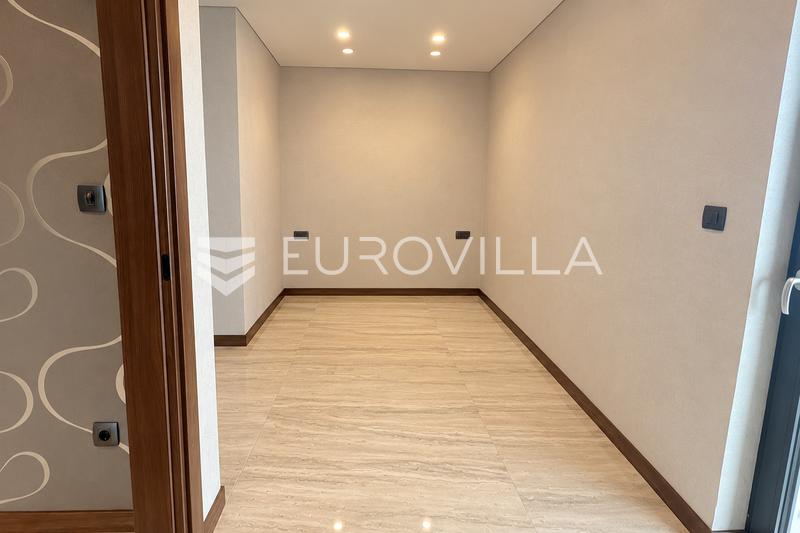 KRK, nova construção de LUXO, propriedade com 2 quartos, apartamento duplex 132 m², terraço, jardim, varanda - 7