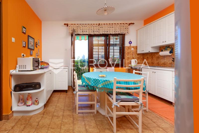 Kostrena, Vrh Martinščice, samostojeća kuća 300 m², pogled na more - 6