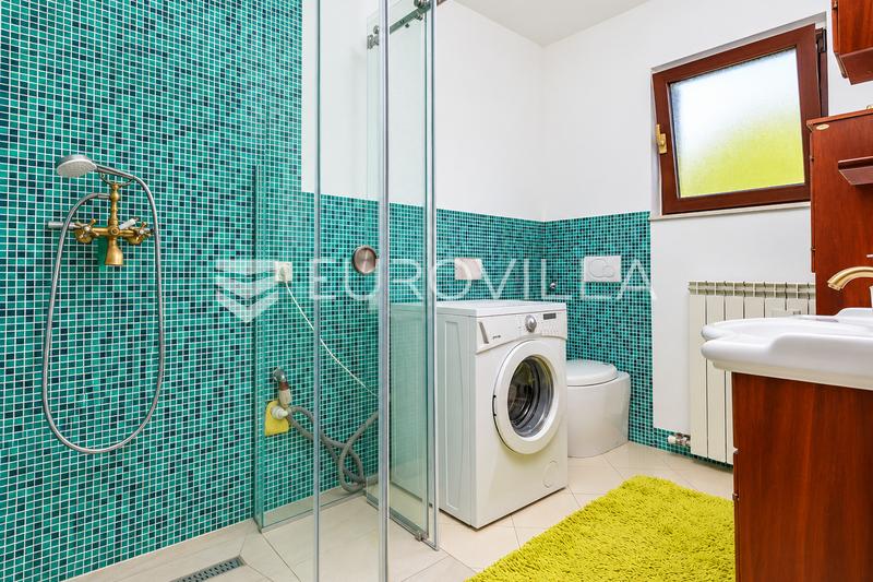 Kostrena, Vrh Martinščice, samostojeća kuća 300 m², pogled na more - 9