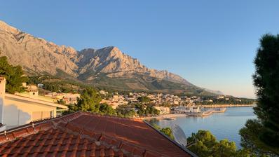Baška Voda, penthouse prvi red do mora s neometanim pogledom