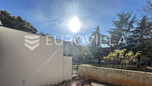 Zadar, Bili Brig, dos hermosos apartamentos independientes en una ubicación excepcional