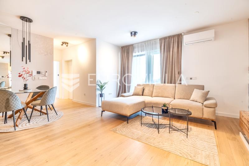 Velika Gorica, Center, luxury two bedroom apartment, new building, 2 parking spaces, 73m2