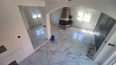Ogulin, casa 268 m², recién reformada, excelente ubicación, cerca del centro