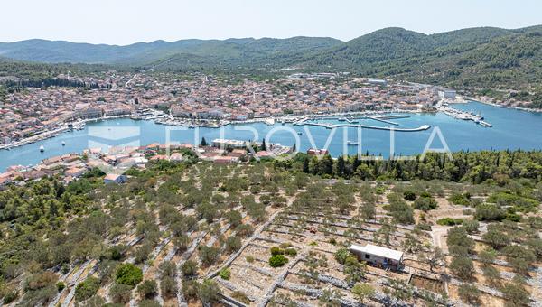 Otok Korčula, Vela Luka, poljoprivredno zemljište na predjelu Vranac