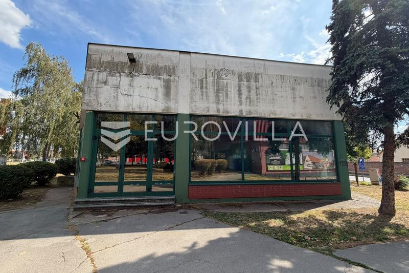 Đakovo, strogi Centar, poslovna zgrada 755 m² - 22