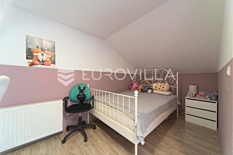 Čepin, na prodaju prostrana kuća od 488 m² s tri stambene cjeline - 17