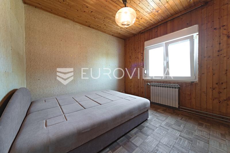 Čepin, na prodaju prostrana kuća od 488 m² s tri stambene cjeline - 23