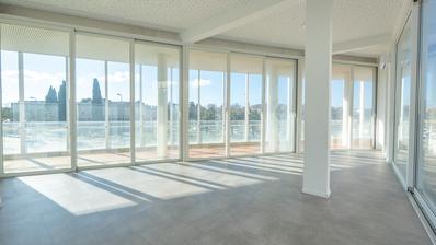 Zadar, Moderní Komerční Prostor s Velkými Skleněnými Fasádami a Terasami - Dlouhodobý Pronájem