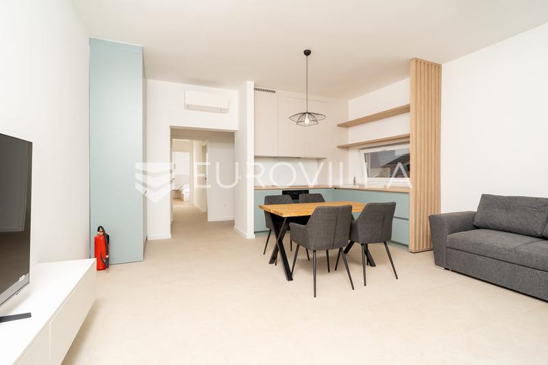 Zadar, Kožino, elegant two-bedroom apartment with a garden near the sea - 5