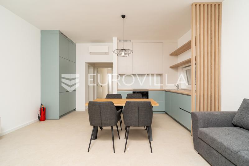 Zadar, Kožino, elegant two-bedroom apartment with a garden near the sea - 8
