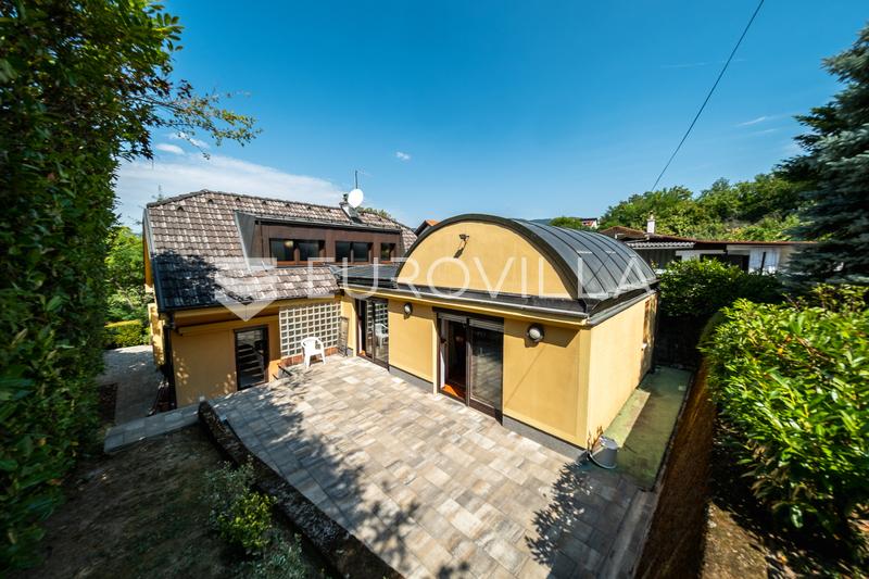 Zagreb, Vrhovec - Vidovčica, 220 m² aile evi, 1.121 m² arsa üzerinde - 29