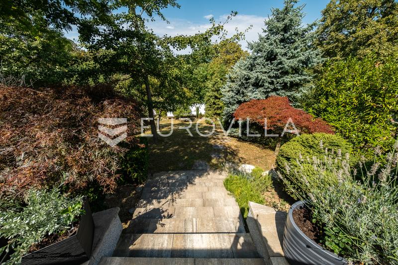 Zagreb, Vrhovec - Vidovčica, 220 m² aile evi, 1.121 m² arsa üzerinde - 30