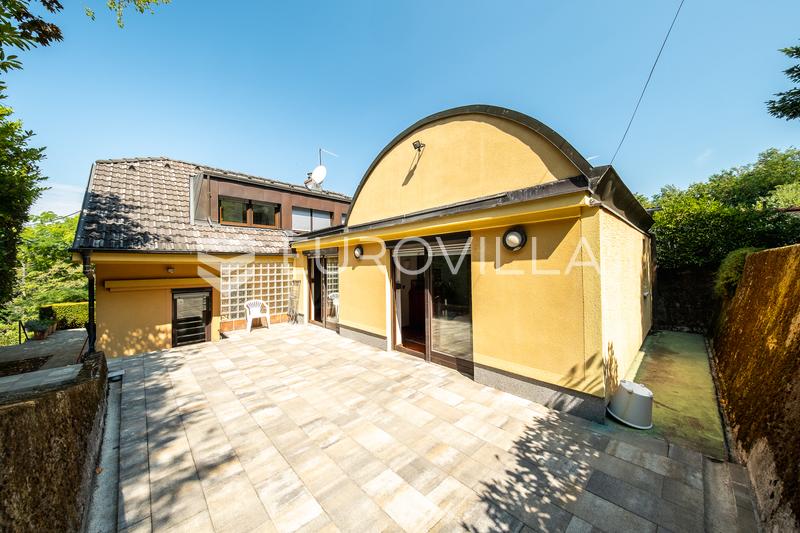 Zagreb, Vrhovec - Vidovčica, 220 m² aile evi, 1.121 m² arsa üzerinde - 24