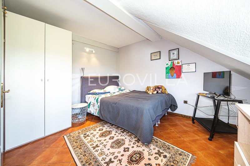 Zagreb, Vrhovec - Vidovčica, 220 m² aile evi, 1.121 m² arsa üzerinde - 20