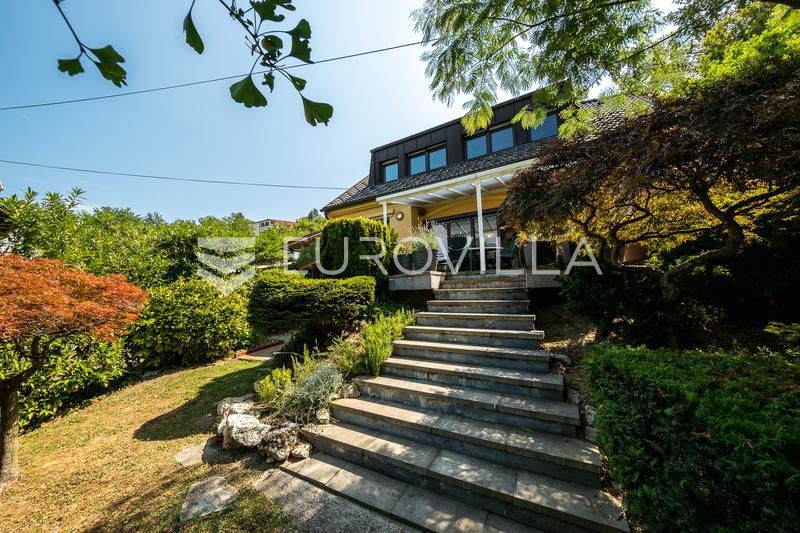 Zagreb, Vrhovec - Vidovčica, 220 m² aile evi, 1.121 m² arsa üzerinde - 36