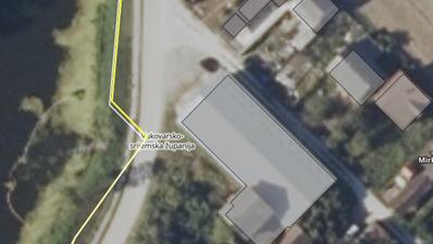 Vinkovci, Mirkovci, Poslovno, skladišna hala 606 m² na parceli 952 m² uz Bosut