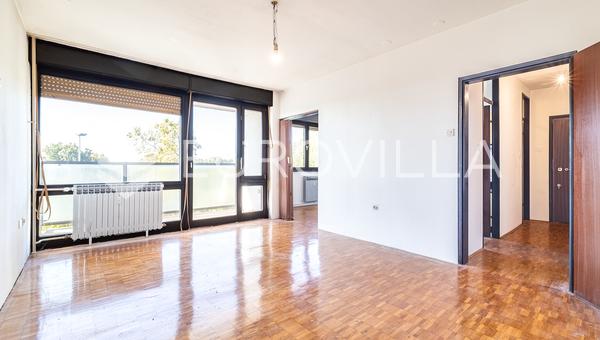 Zagreb, Jarun, četverosoban stan s balkonom, 85 m²