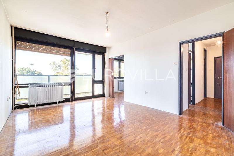 Zagreb, Jarun, četverosoban stan s balkonom, 85 m² - 1